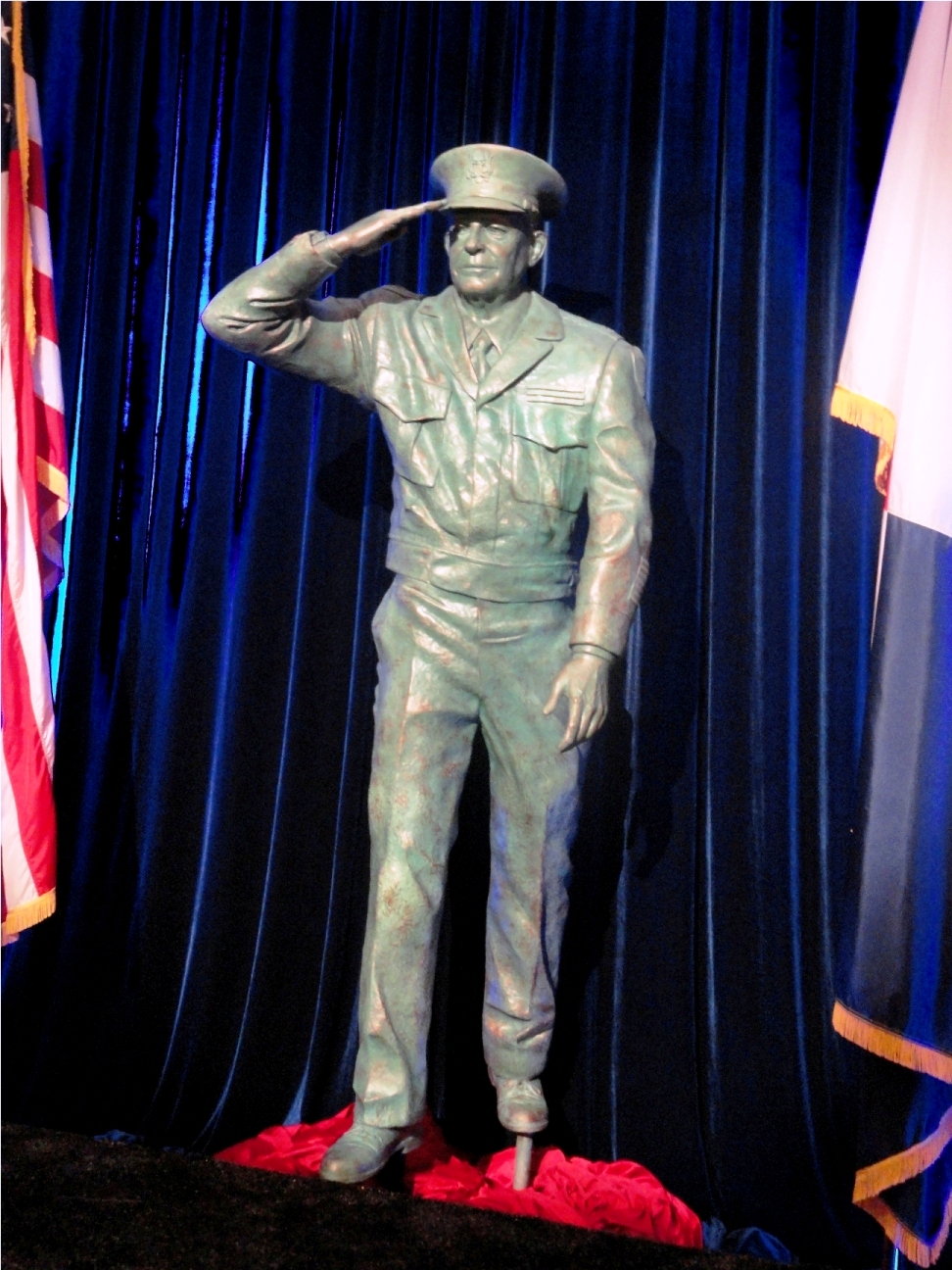 Eisenhower statue, Eisenhower statues