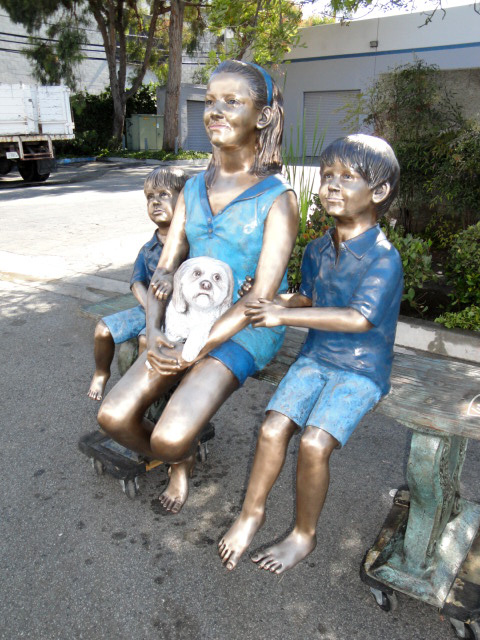 family sculptures, family statues