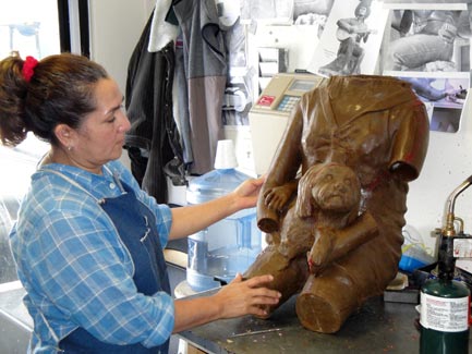 statue casting